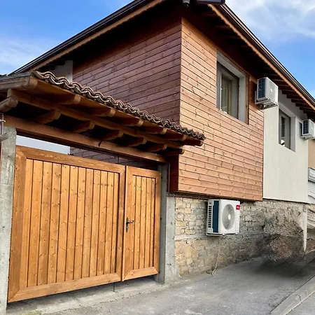 петропавловската къща Hostel